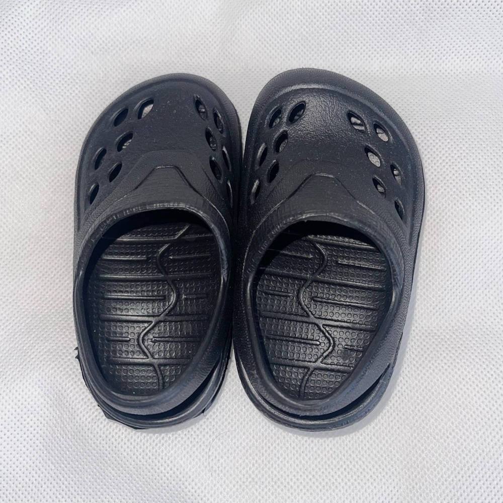 Baby Croc Style Shoes size 3c